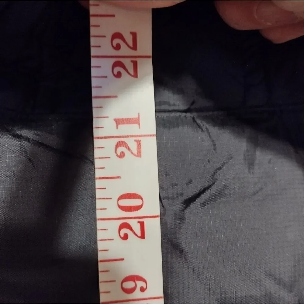 Old Navy down vest - Picture 6 of 6